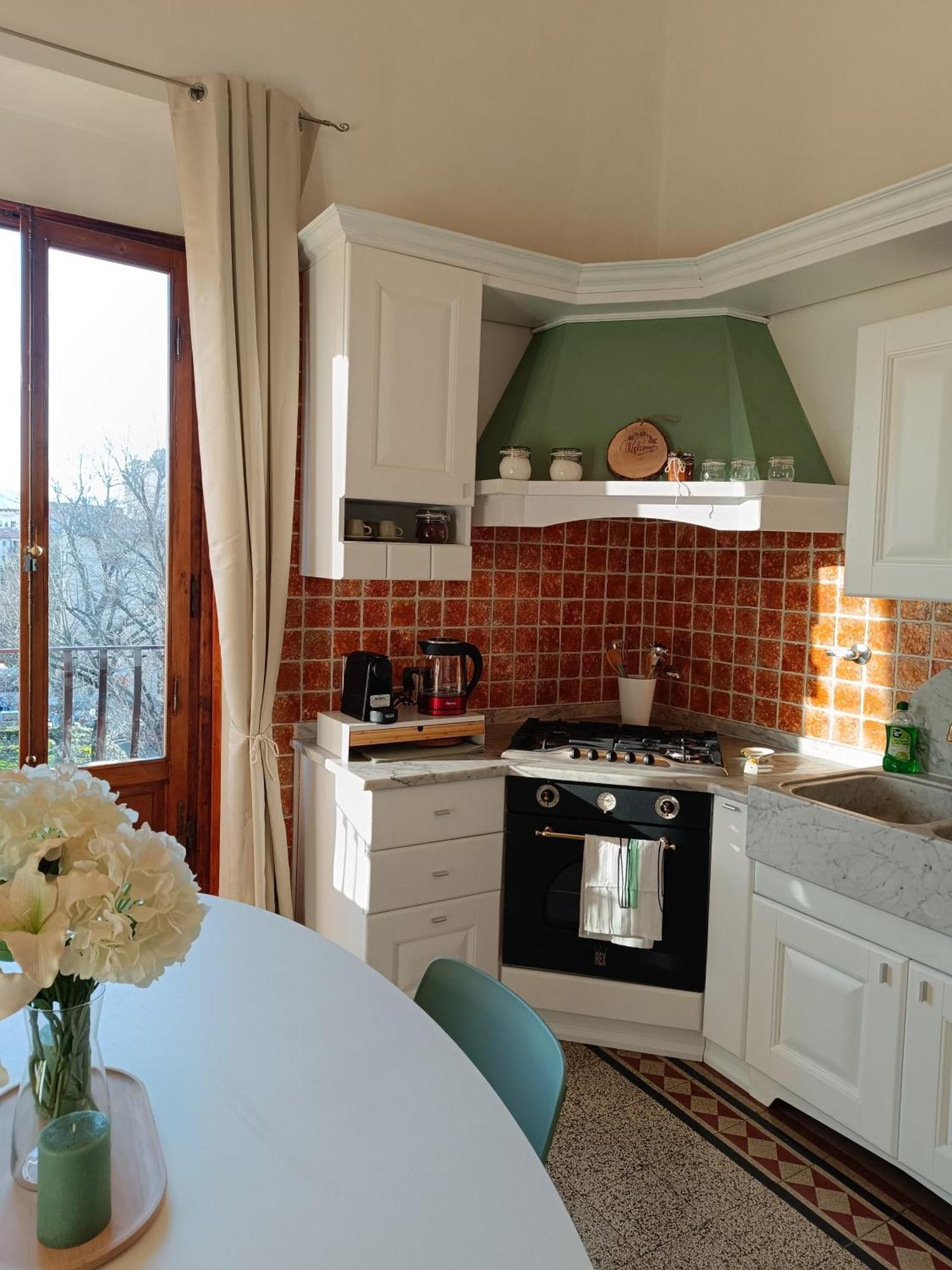Florence Castle Apartment 2 Bedrooms, 2 Bathrooms ภายนอก รูปภาพ