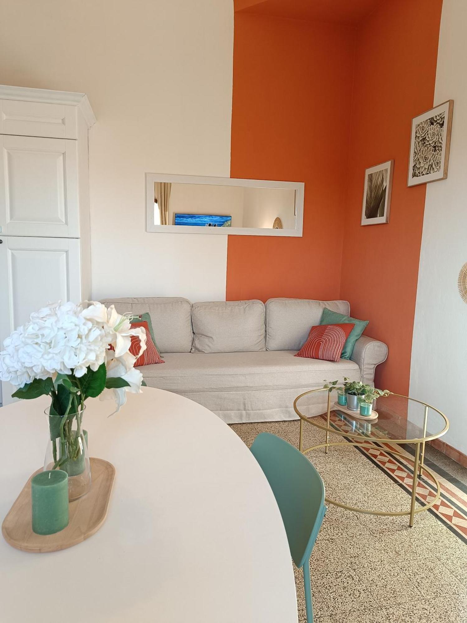 Florence Castle Apartment 2 Bedrooms, 2 Bathrooms ภายนอก รูปภาพ
