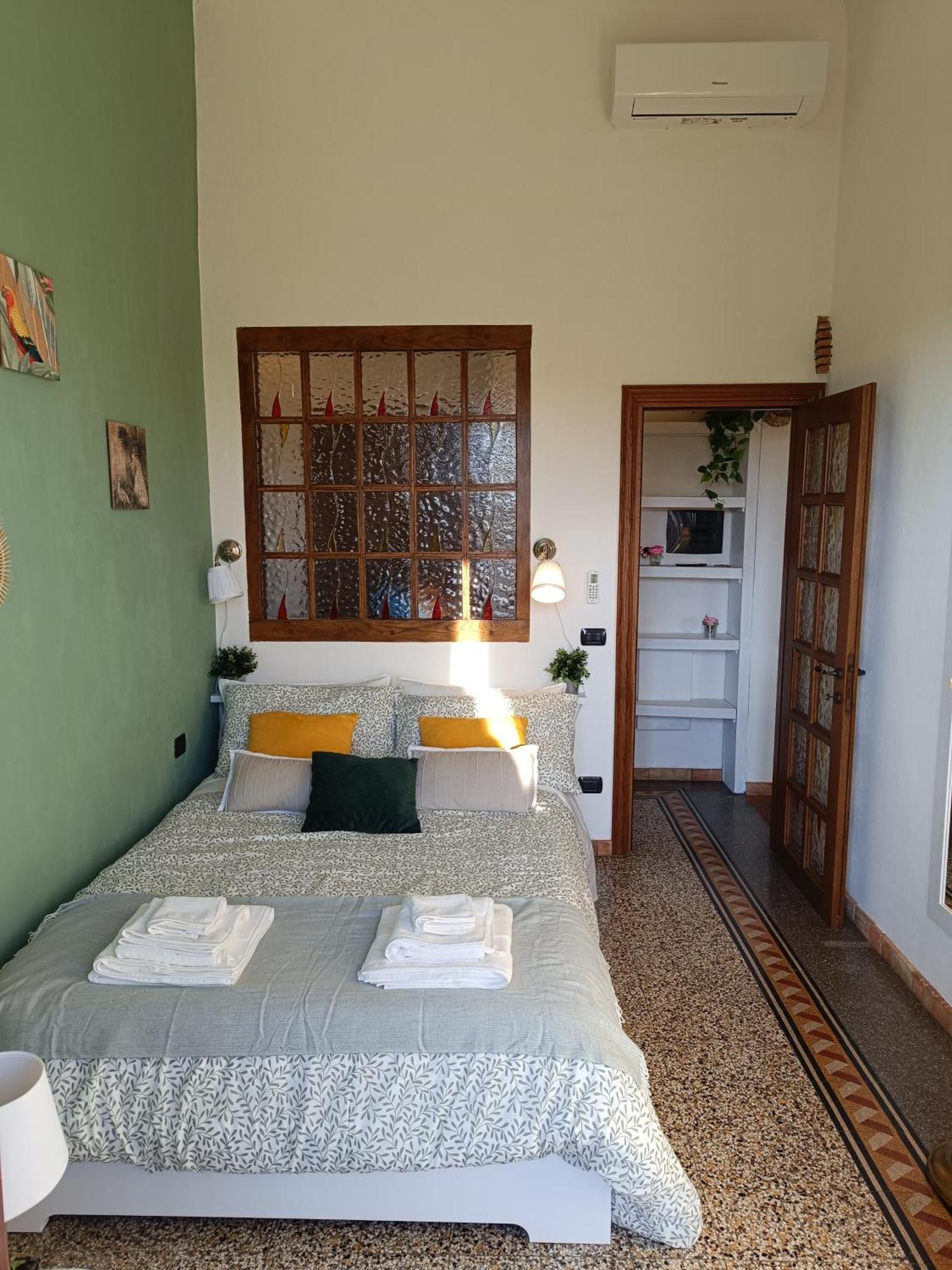 Florence Castle Apartment 2 Bedrooms, 2 Bathrooms ภายนอก รูปภาพ