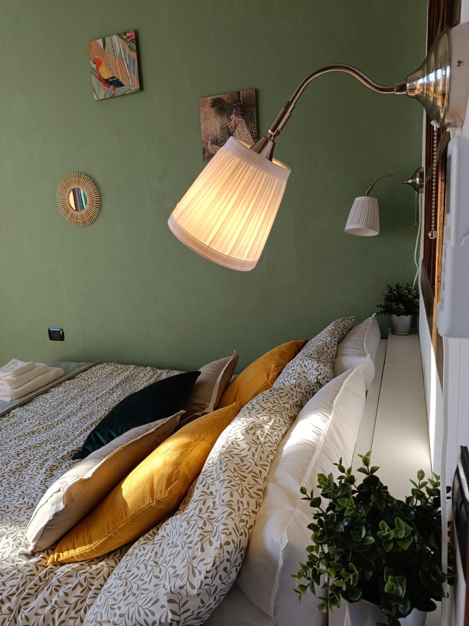 Florence Castle Apartment 2 Bedrooms, 2 Bathrooms ภายนอก รูปภาพ