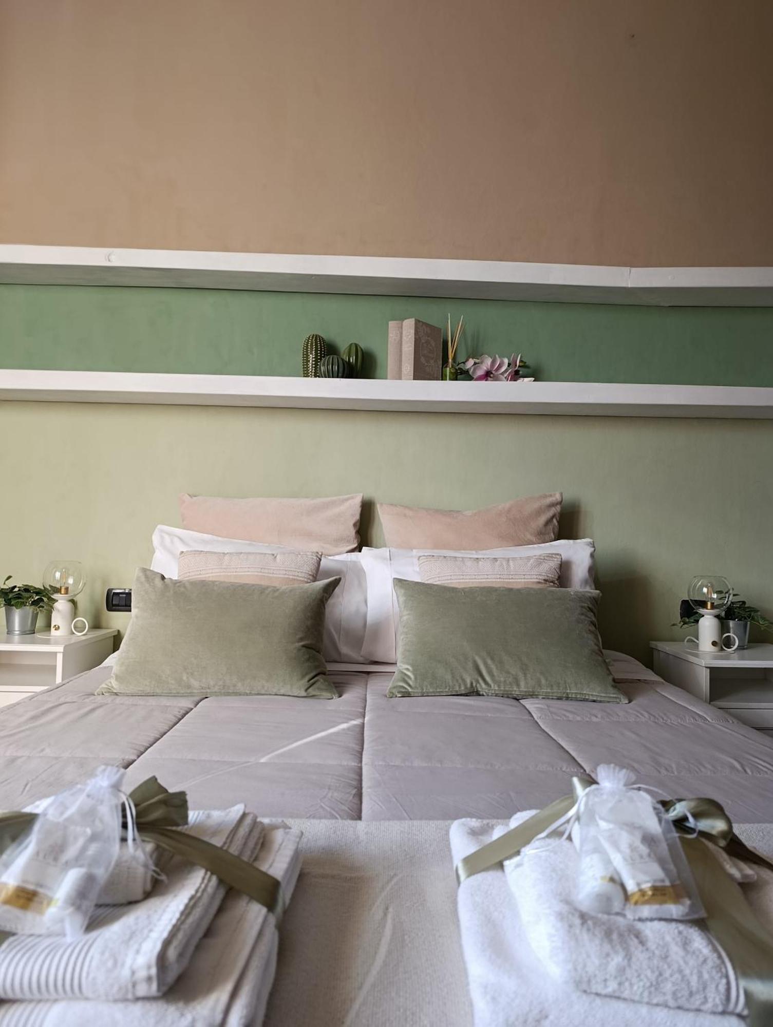 Florence Castle Apartment 2 Bedrooms, 2 Bathrooms ภายนอก รูปภาพ